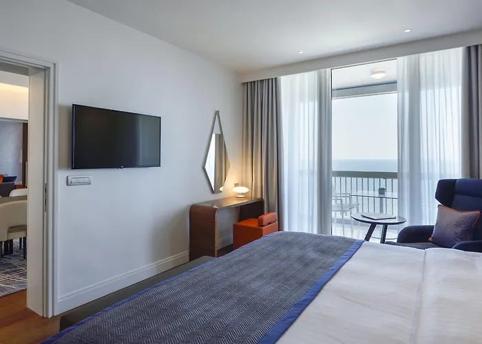 麦卡德尼娜皇宫酒店 5*