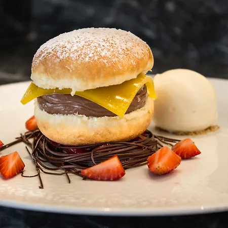 ماكادونيا بالاس 5* سالونيك