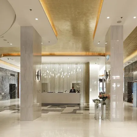 ماكادونيا بالاس 5*