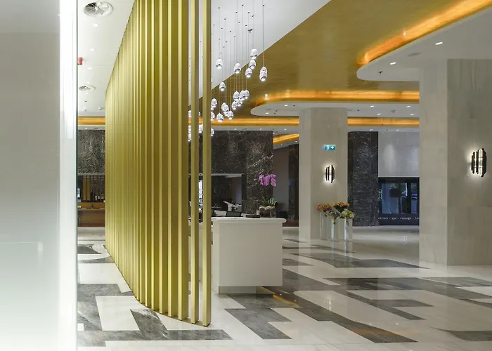 Makedonia Palace
