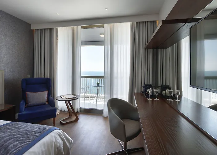 Makedonia Palace 5*